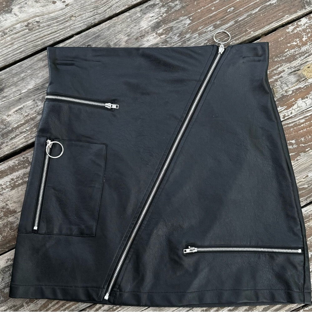 New Leather Black skirt